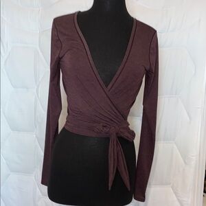 LULULEMON Elegant Wrap-Style Long Sleeve Top SIZE MED
